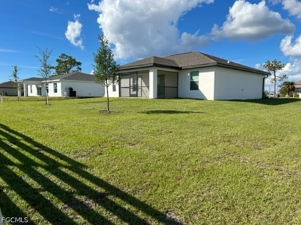 2800 NW 25th Terrace Cape Coral FL 33993