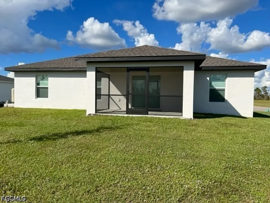 2800 NW 25th Terrace Cape Coral FL 33993