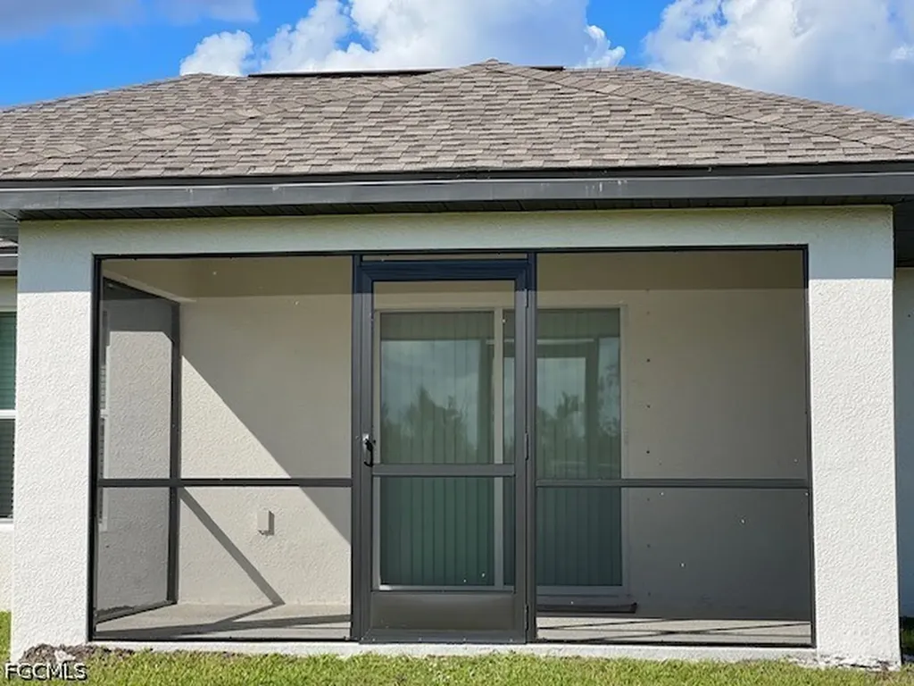 2800 NW 25th Terrace Cape Coral FL 33993