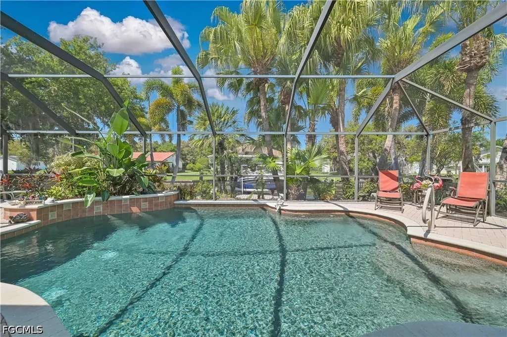 1910 Oak Drive Alva FL 33920