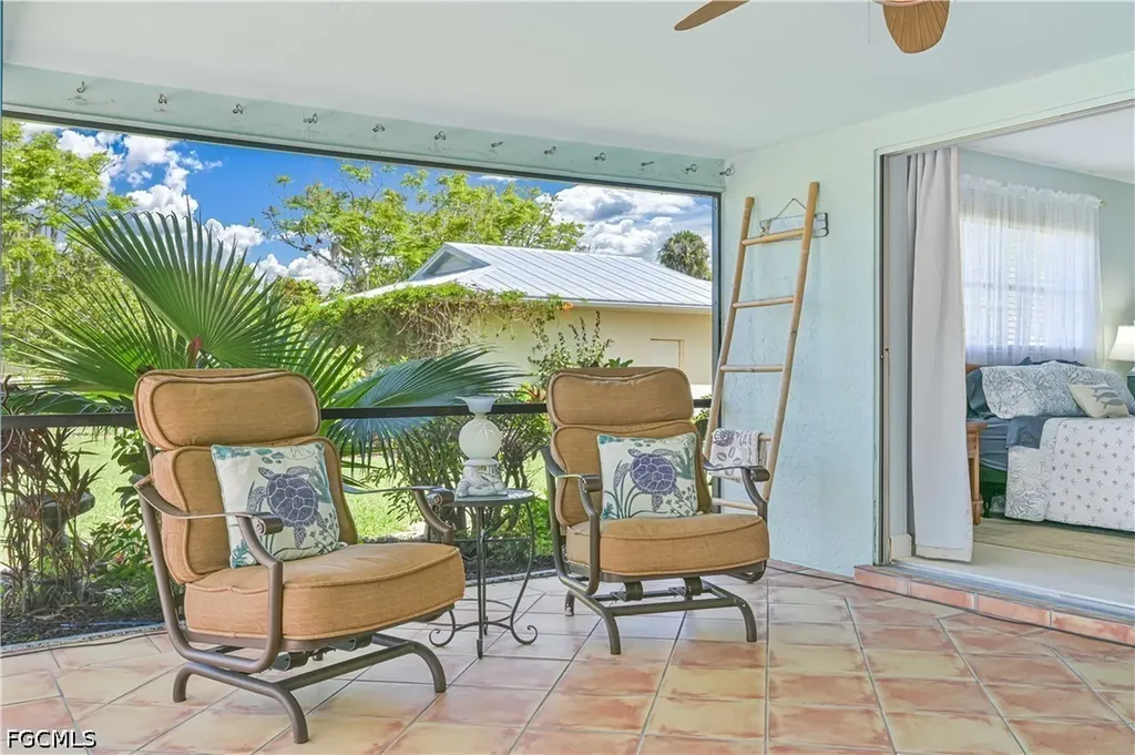 1910 Oak Drive Alva FL 33920