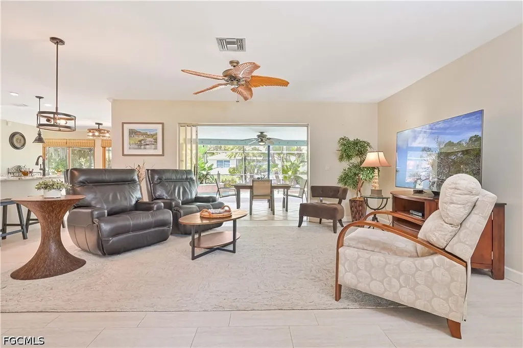 1910 Oak Drive Alva FL 33920