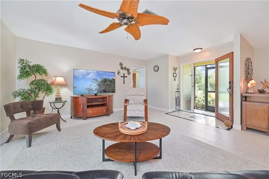 1910 Oak Drive Alva FL 33920