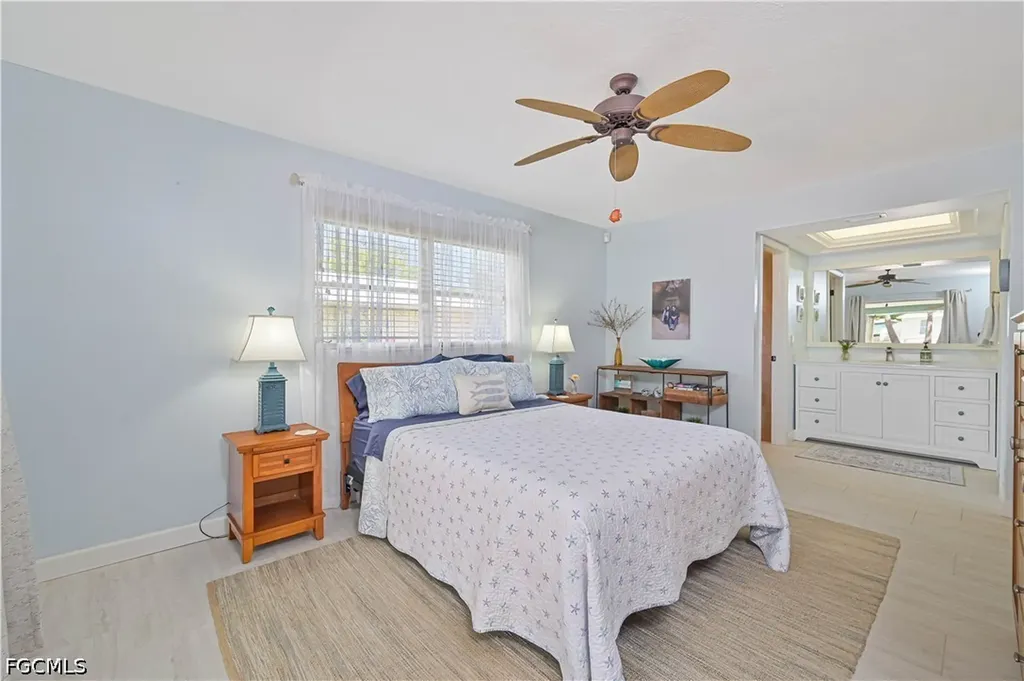 1910 Oak Drive Alva FL 33920