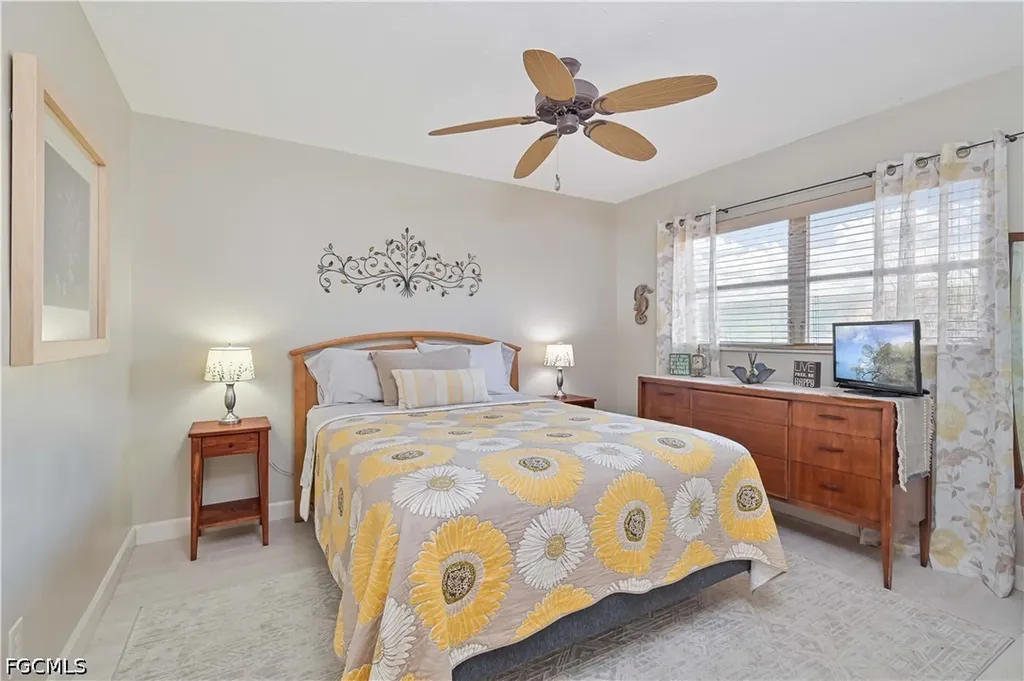 1910 Oak Drive Alva FL 33920