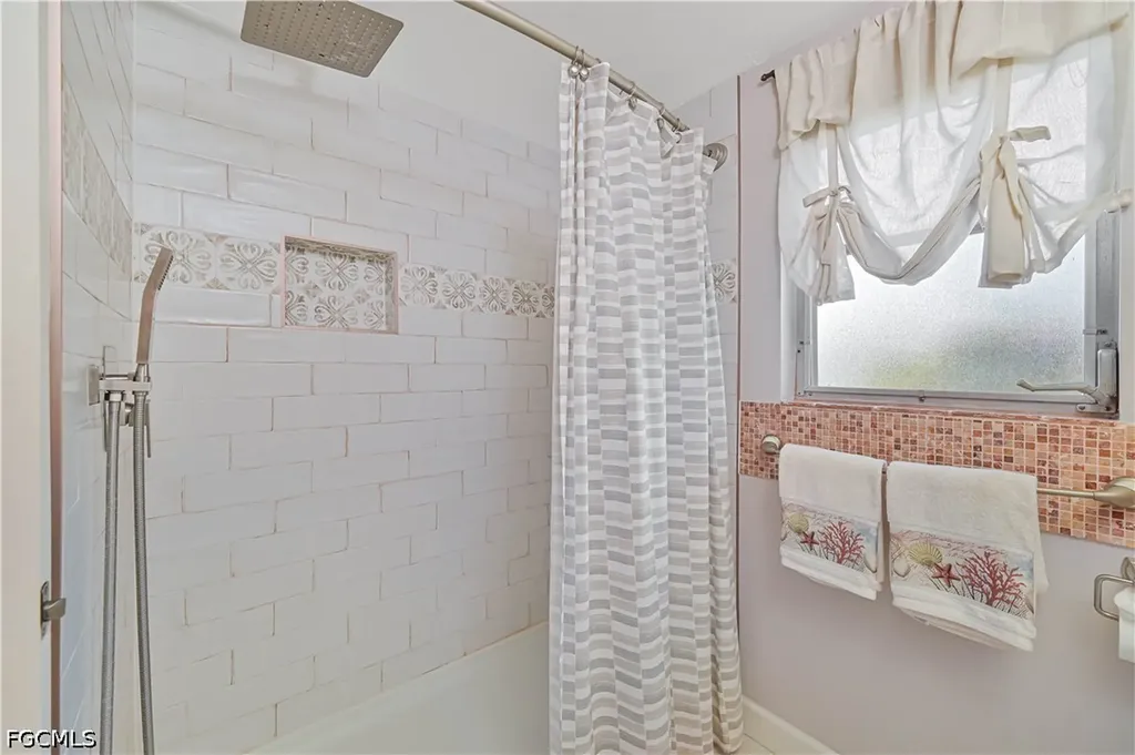 1910 Oak Drive Alva FL 33920