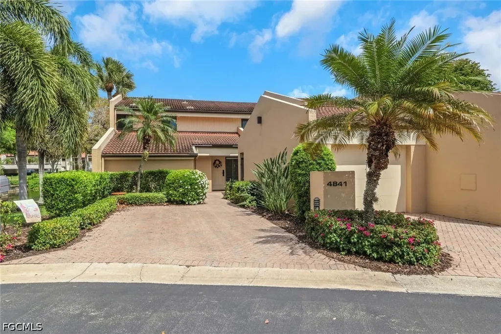 4841 Springline Drive Fort Myers FL 33919