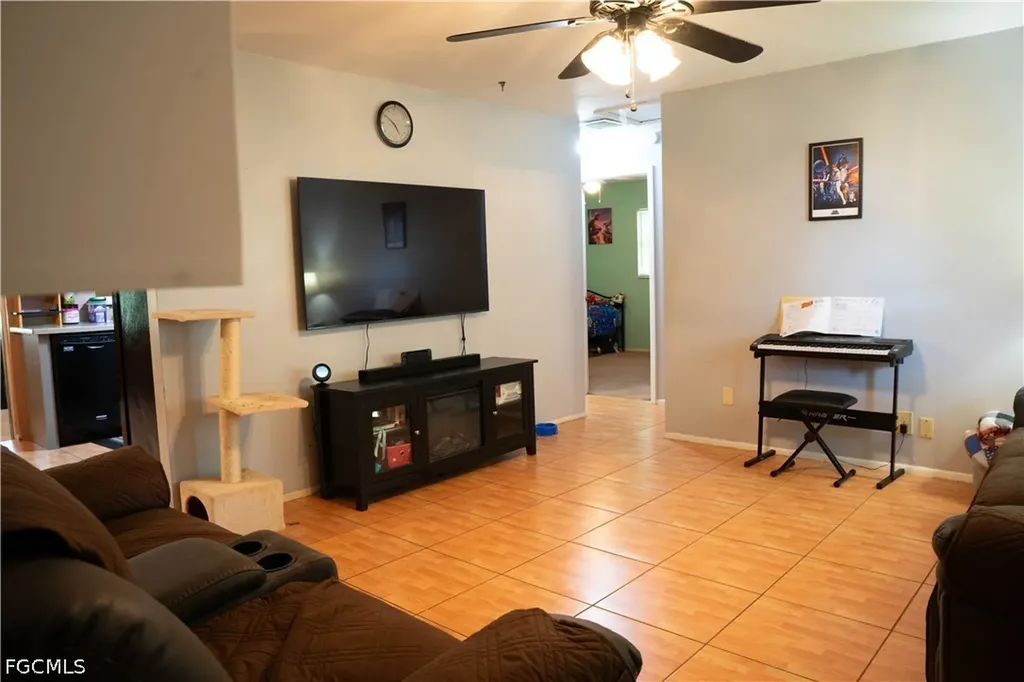 12340 Fourth Street Fort Myers FL 33905