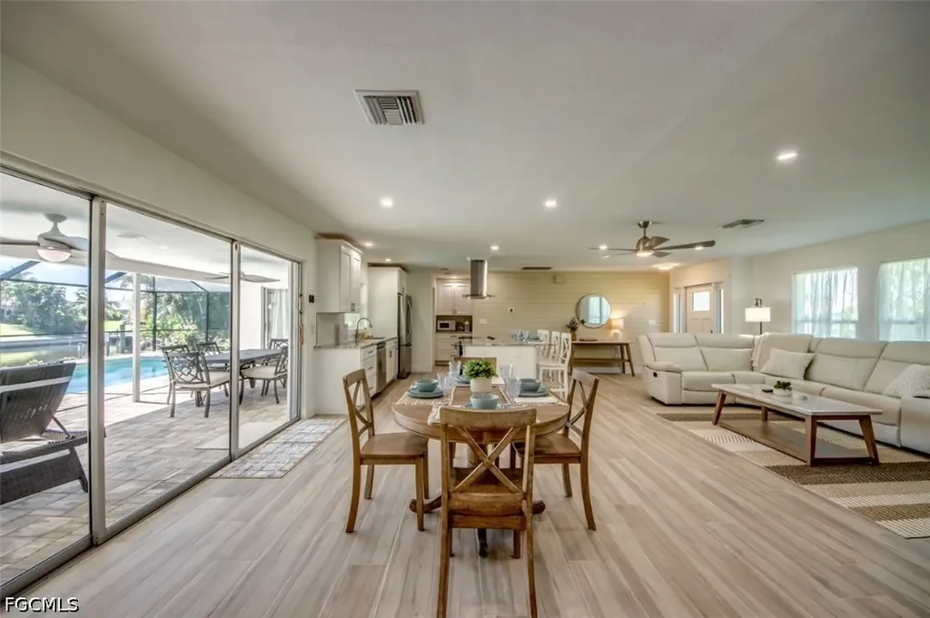 2903 SE 10th Avenue Cape Coral FL 33904