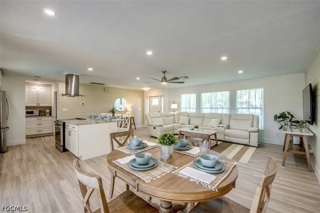 2903 SE 10th Avenue Cape Coral FL 33904