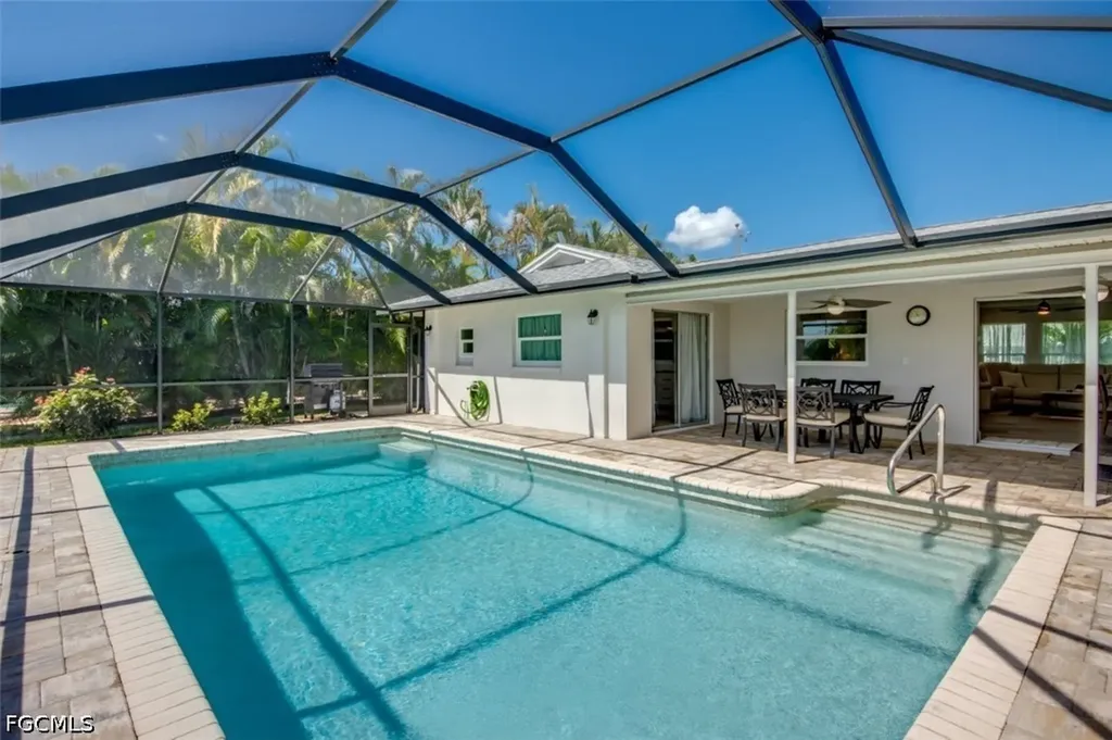 2903 SE 10th Avenue Cape Coral FL 33904