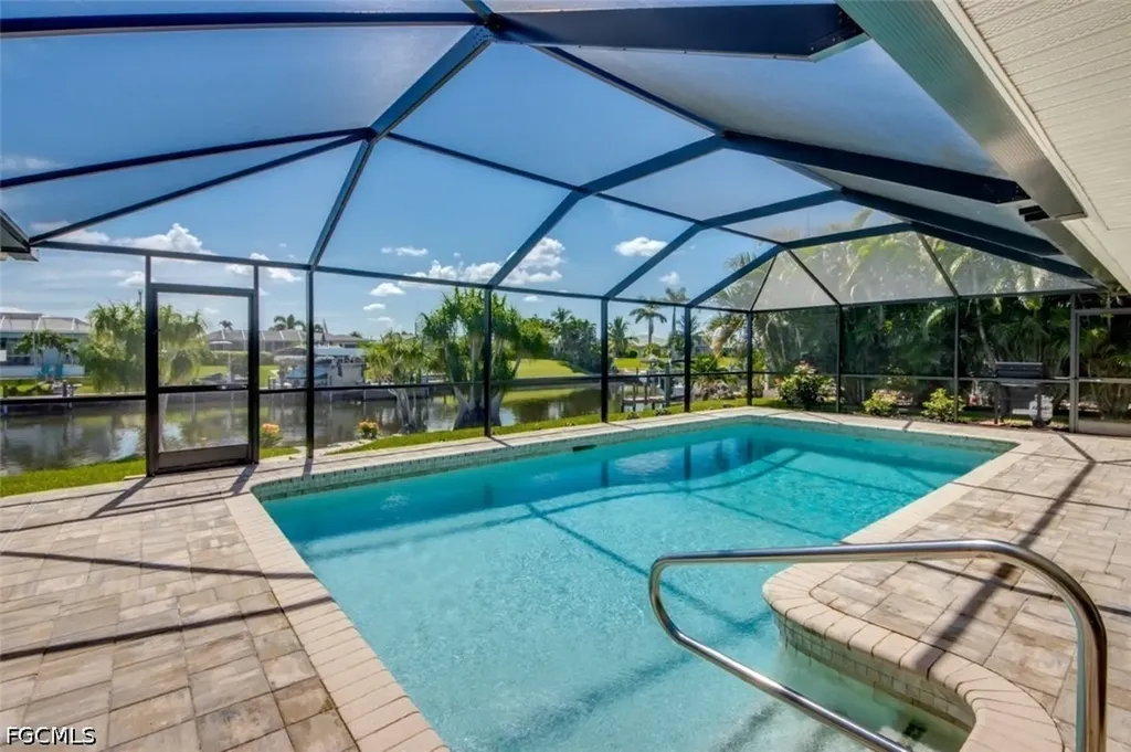 2903 SE 10th Avenue Cape Coral FL 33904