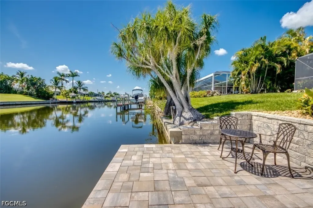 2903 SE 10th Avenue Cape Coral FL 33904