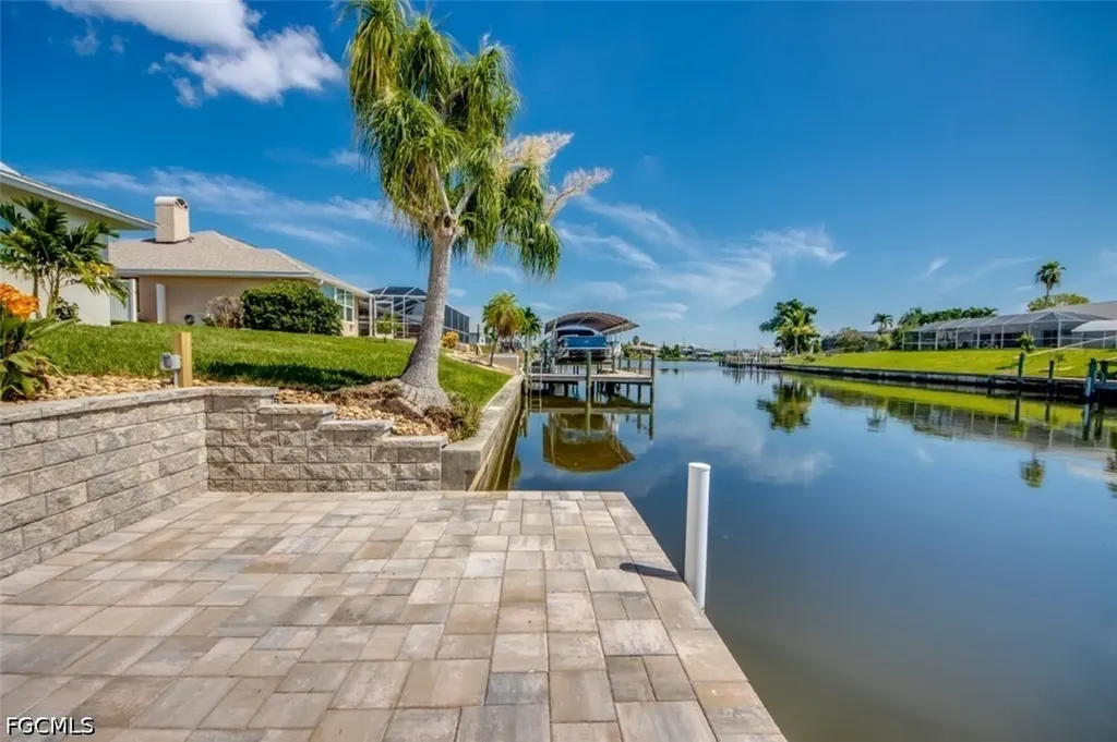 2903 SE 10th Avenue Cape Coral FL 33904