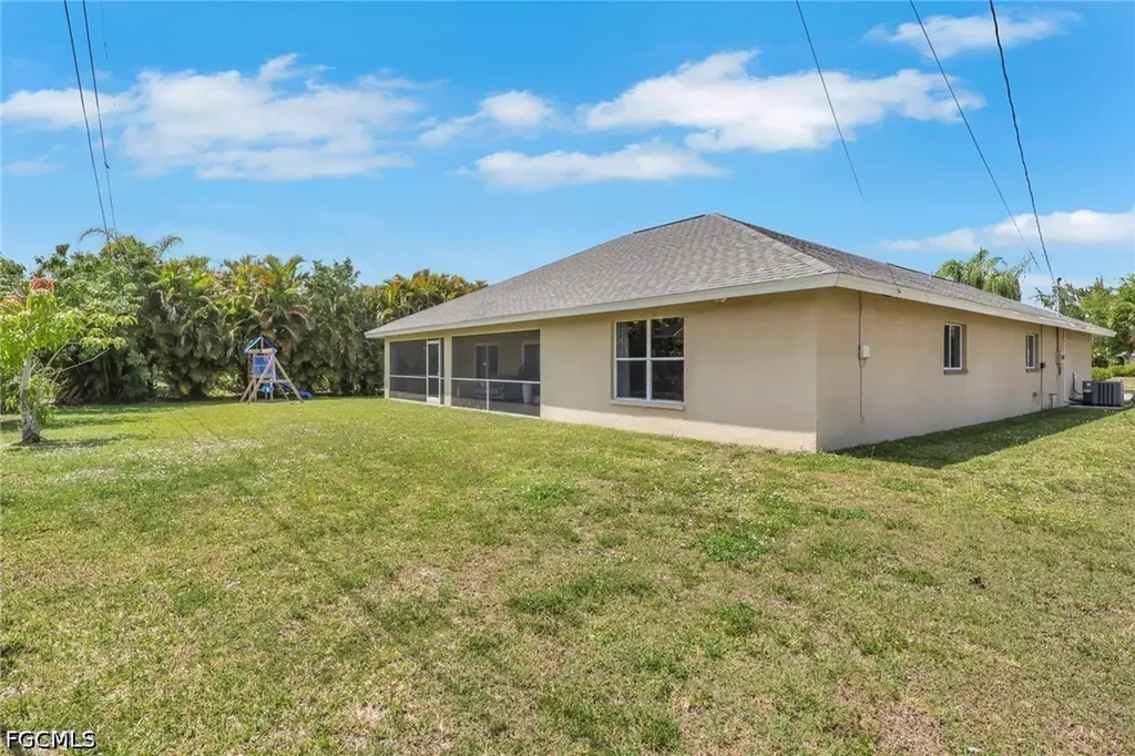 228 Aviation Parkway Cape Coral FL 33904