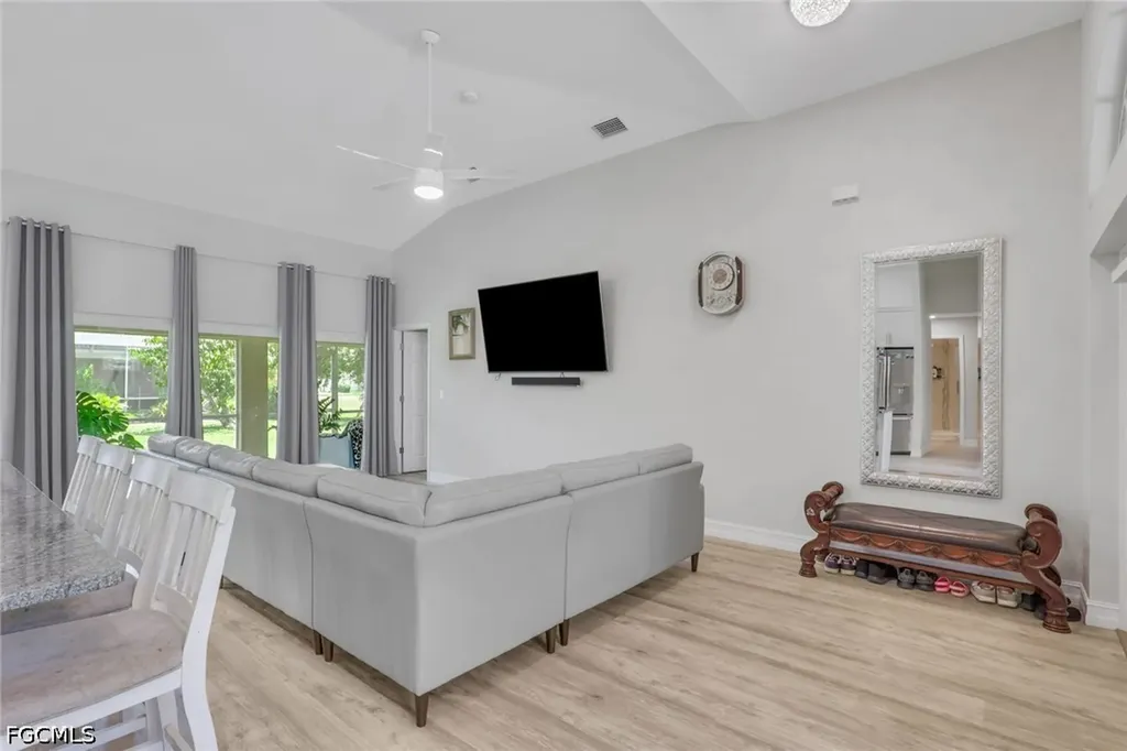 228 Aviation Parkway Cape Coral FL 33904