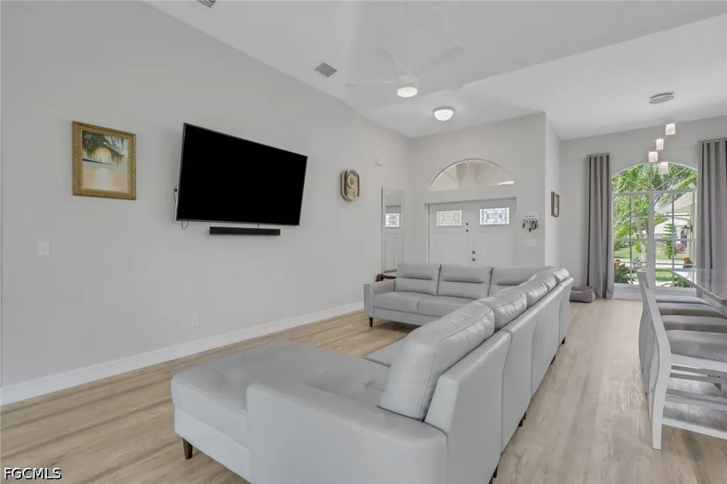 228 Aviation Parkway Cape Coral FL 33904