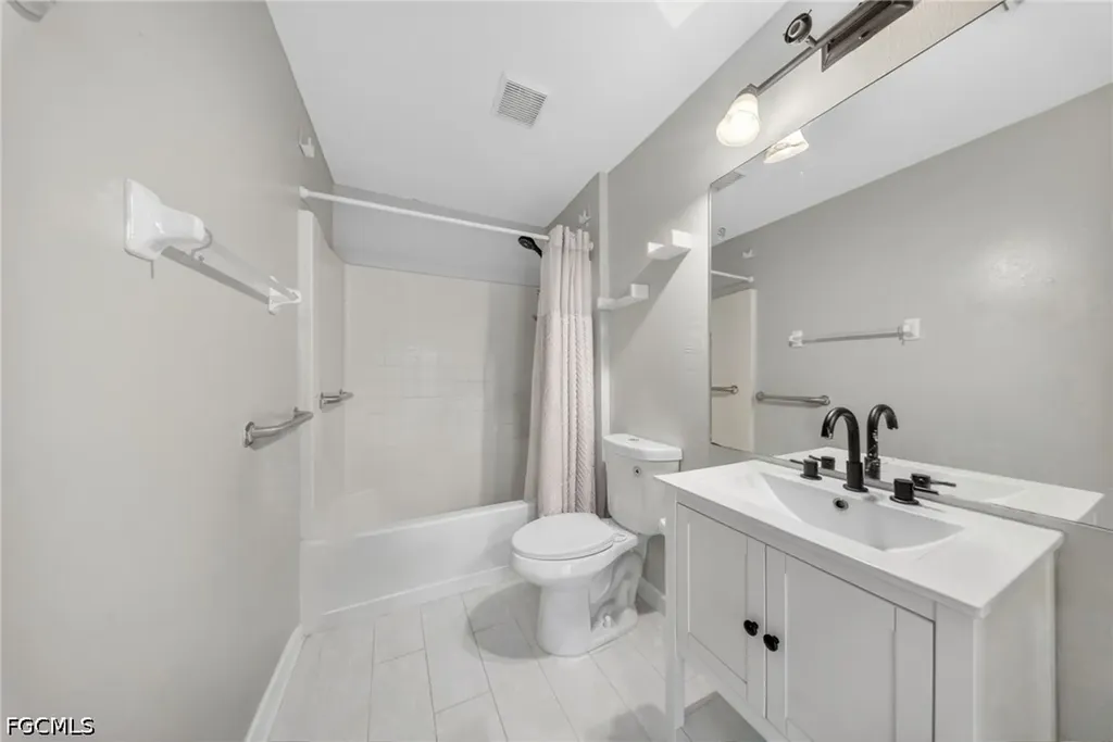 319 NE 23rd Street Cape Coral FL 33909