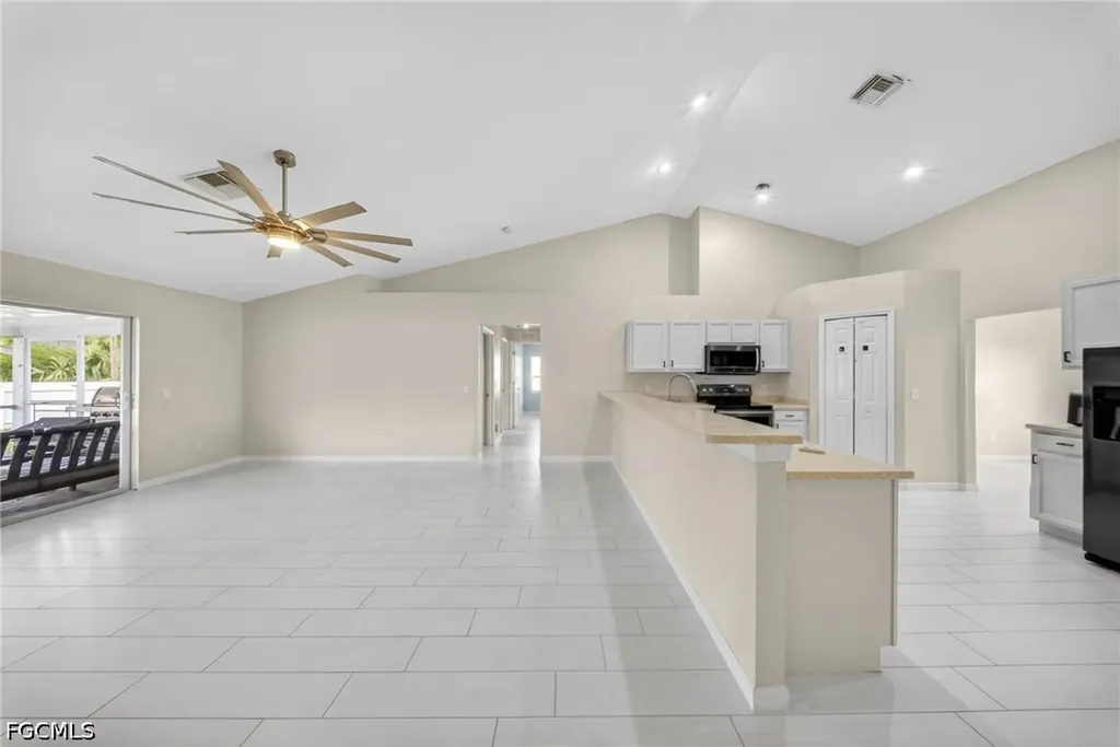 319 NE 23rd Street Cape Coral FL 33909
