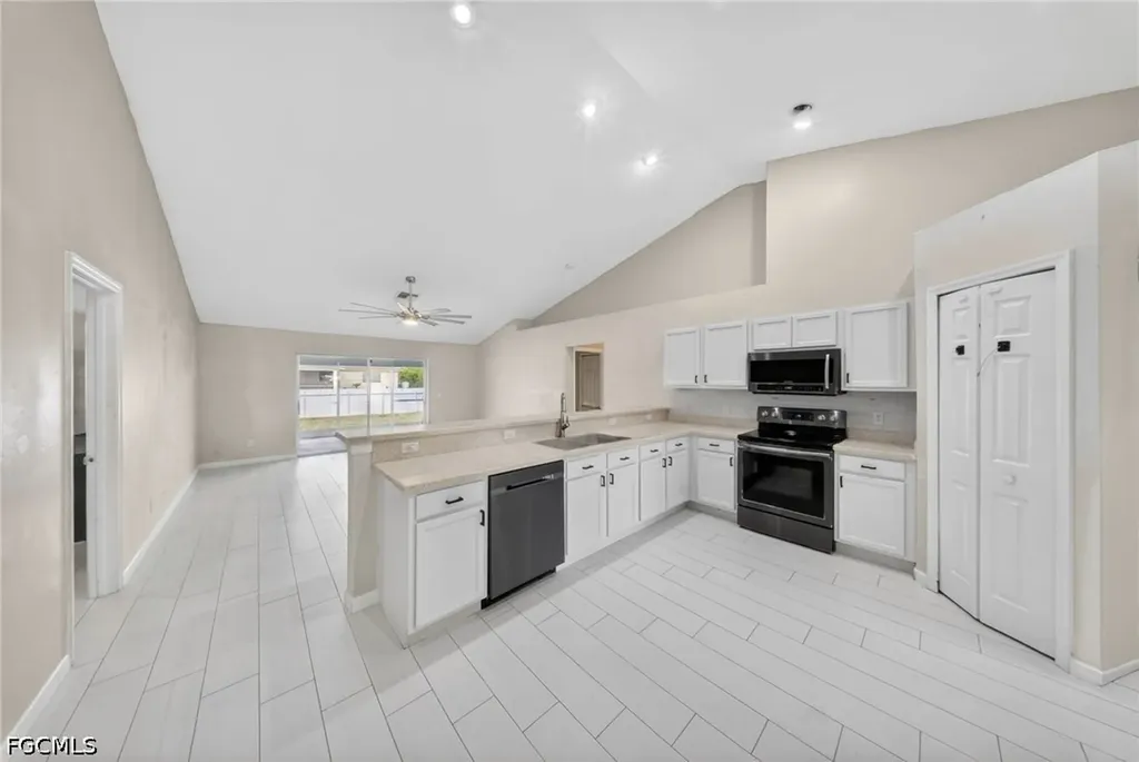 319 NE 23rd Street Cape Coral FL 33909