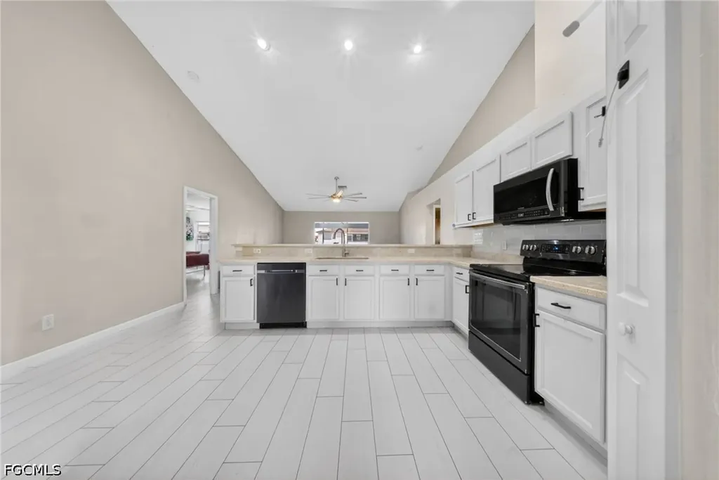 319 NE 23rd Street Cape Coral FL 33909