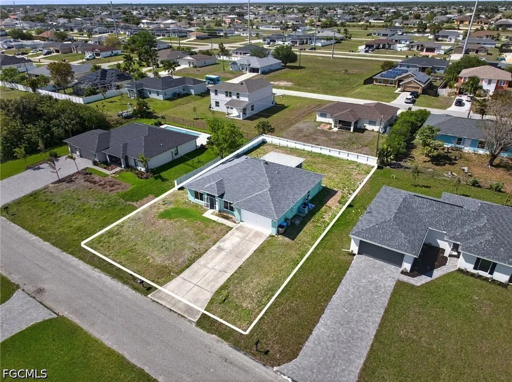 319 NE 23rd Street Cape Coral FL 33909