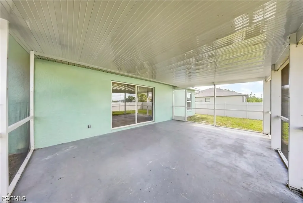 319 NE 23rd Street Cape Coral FL 33909