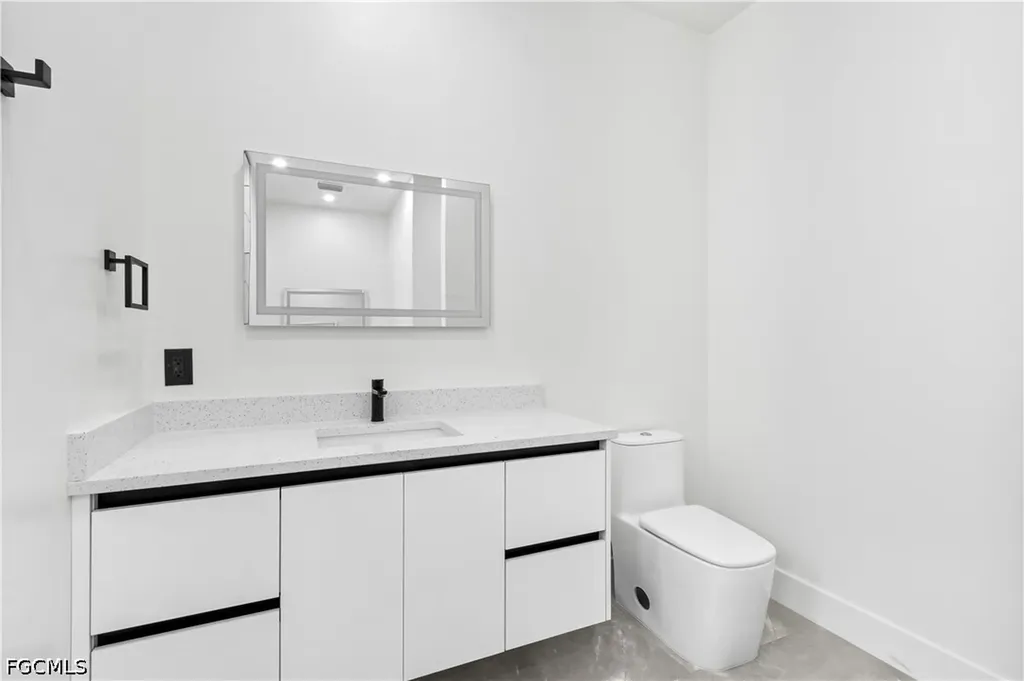 1904 Crawford Avenue N Lehigh Acres FL 33971