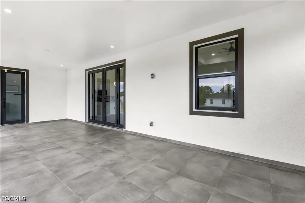 1904 Crawford Avenue N Lehigh Acres FL 33971