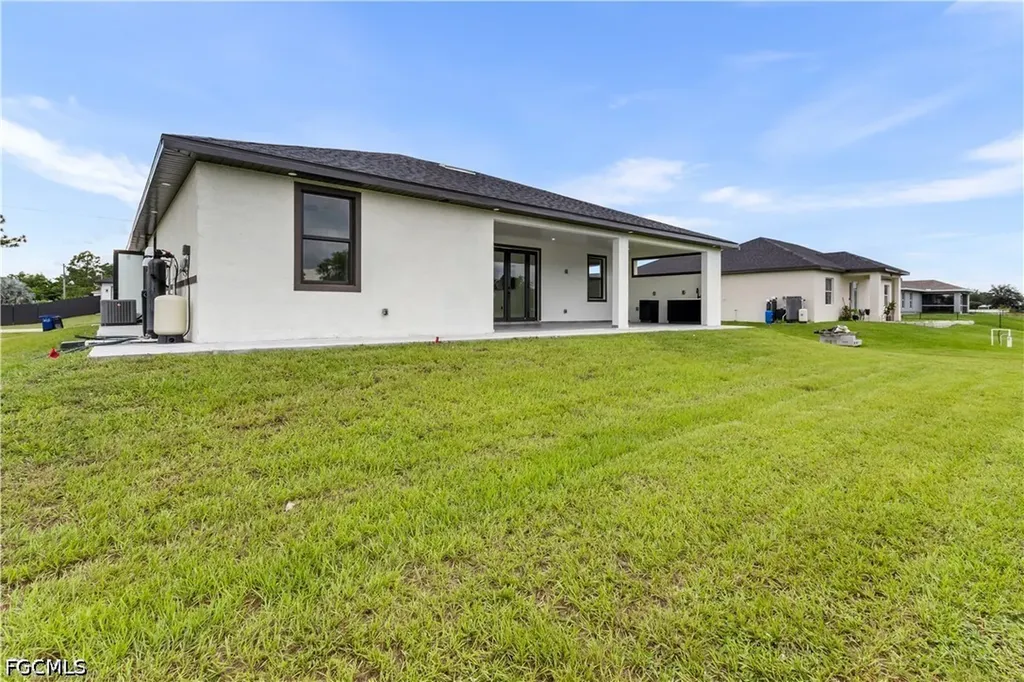 1904 Crawford Avenue N Lehigh Acres FL 33971