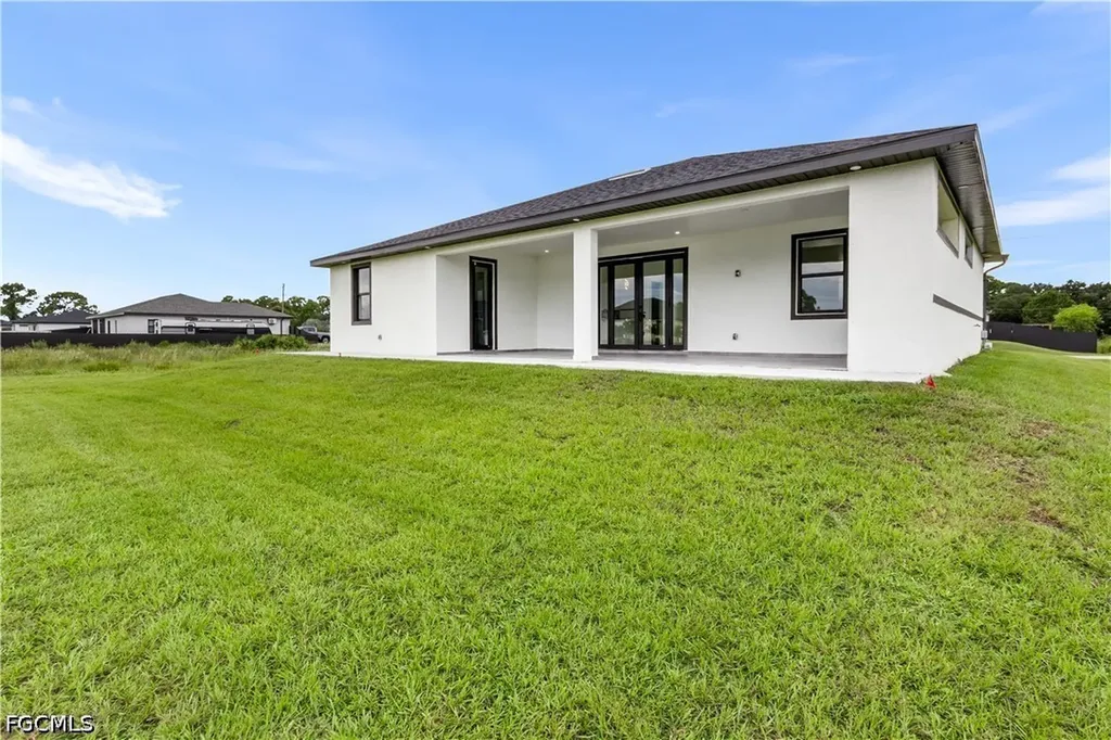 1904 Crawford Avenue N Lehigh Acres FL 33971
