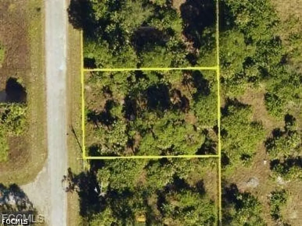 555 Naples Avenue S Lehigh Acres FL 33974