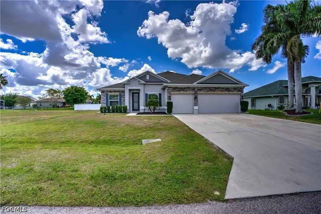 2118 SW 25th Terrace Cape Coral FL 33914
