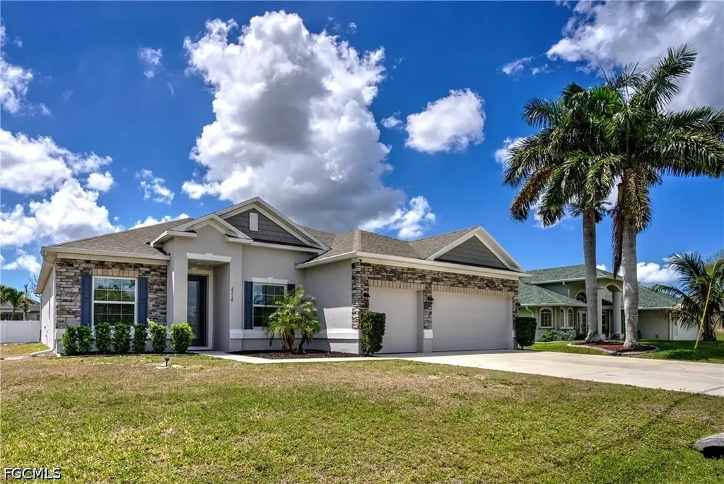 2118 SW 25th Terrace Cape Coral FL 33914