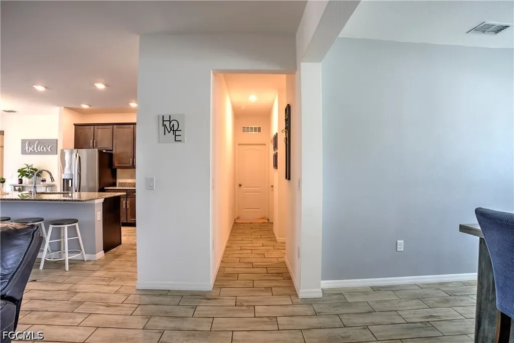 2118 SW 25th Terrace Cape Coral FL 33914
