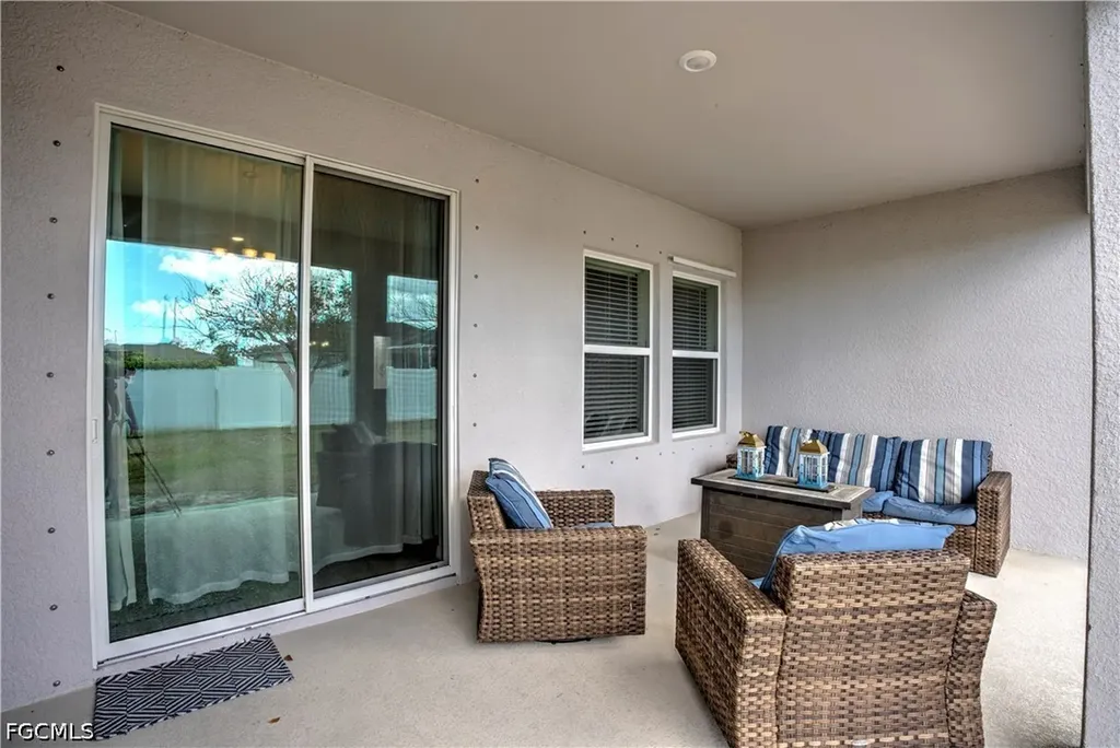 2118 SW 25th Terrace Cape Coral FL 33914