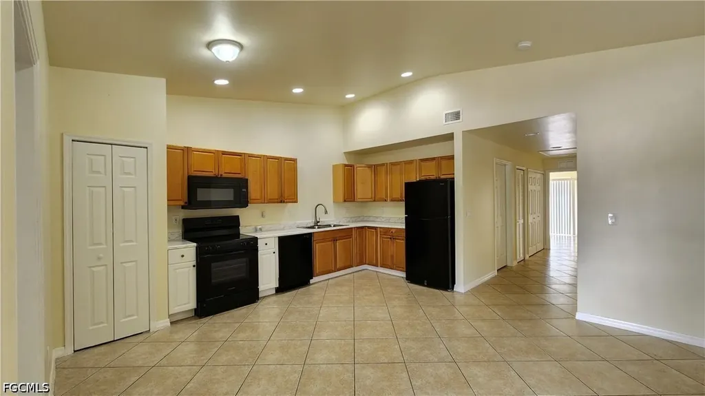 2118 Snead Drive Lehigh Acres FL 33973