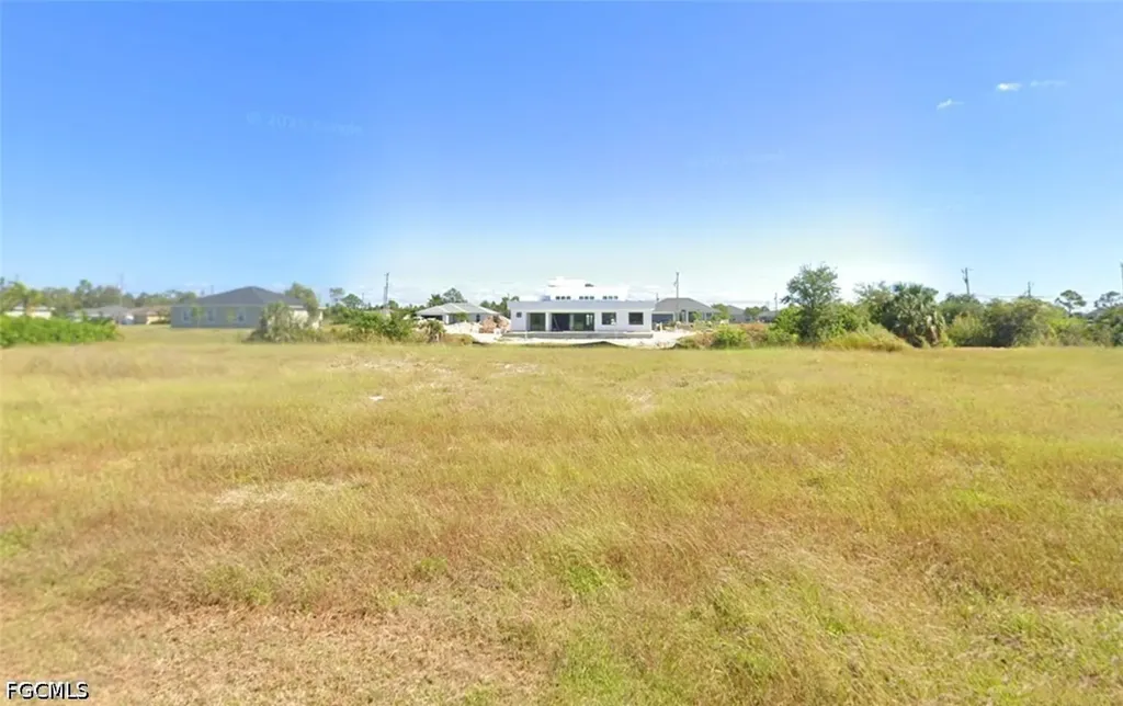 4313 NE 9th Court Cape Coral FL 33909