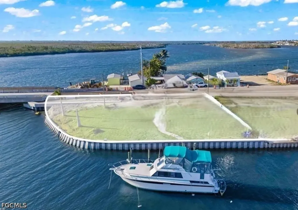 4767 Pine Island Road NW Matlacha FL 33993