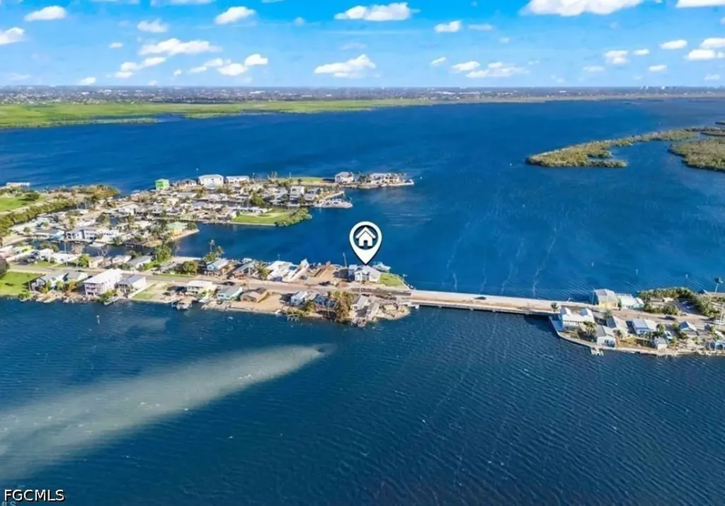 4767 Pine Island Road NW Matlacha FL 33993