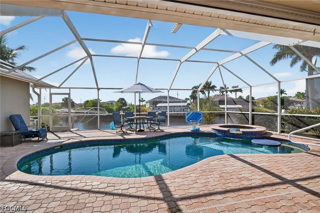 1914 NW 36th Avenue Cape Coral FL 33993