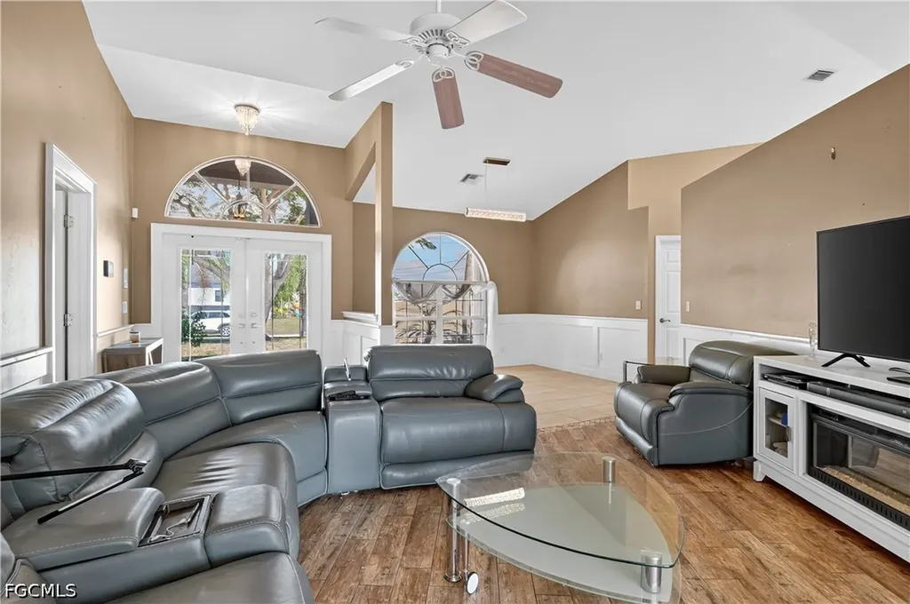 1914 NW 36th Avenue Cape Coral FL 33993