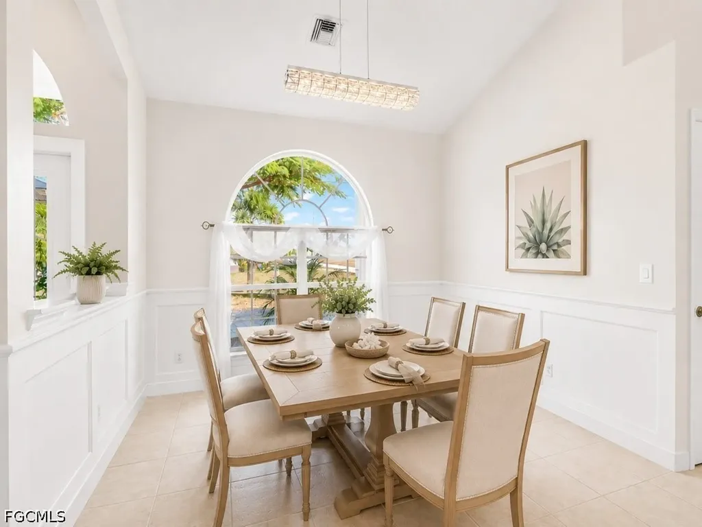 1914 NW 36th Avenue Cape Coral FL 33993