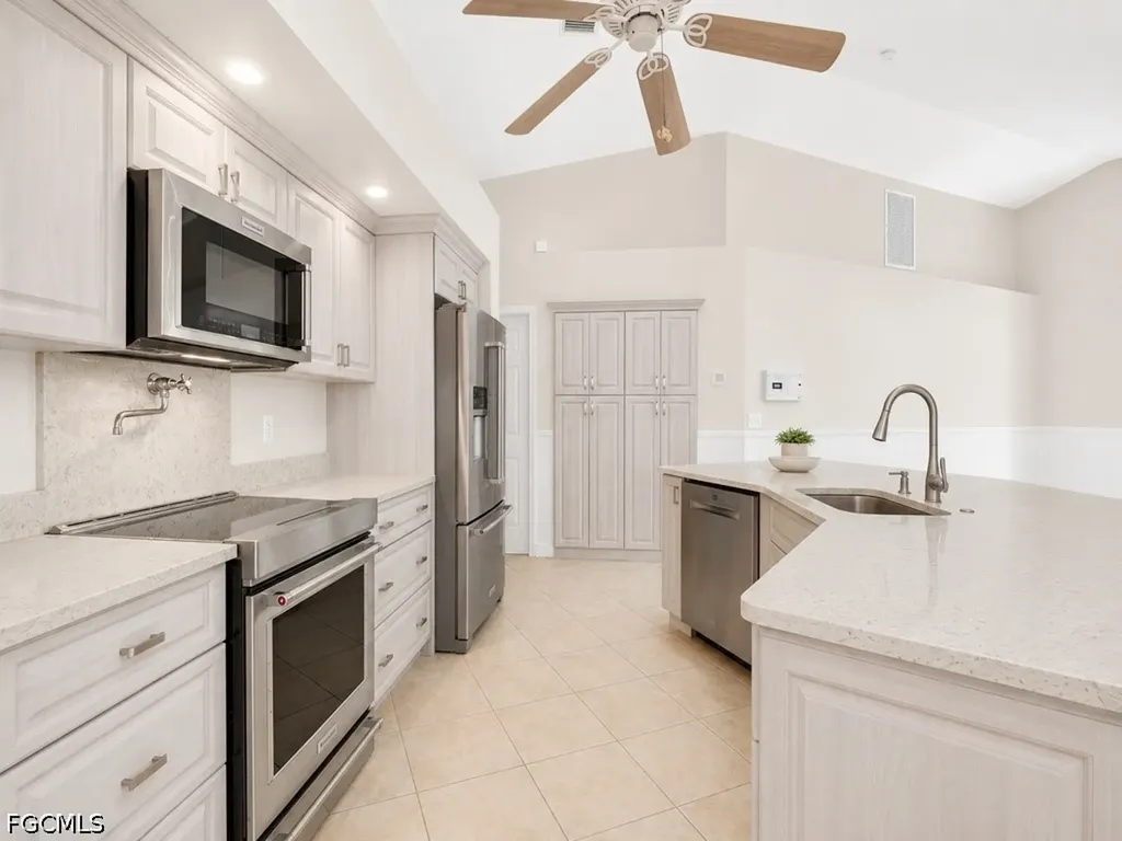 1914 NW 36th Avenue Cape Coral FL 33993
