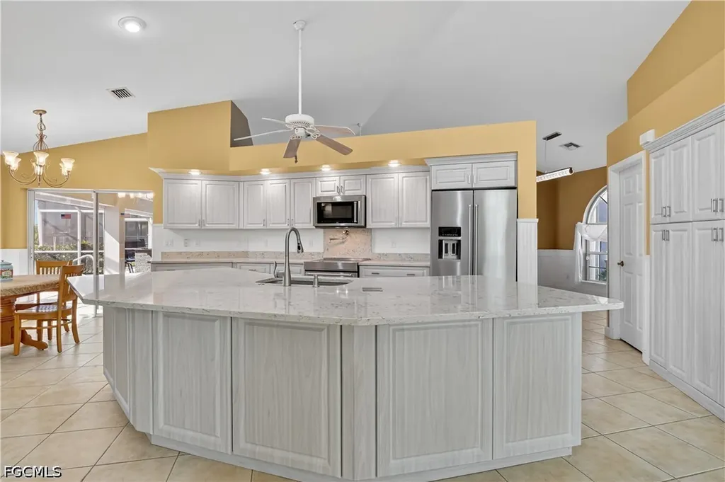1914 NW 36th Avenue Cape Coral FL 33993