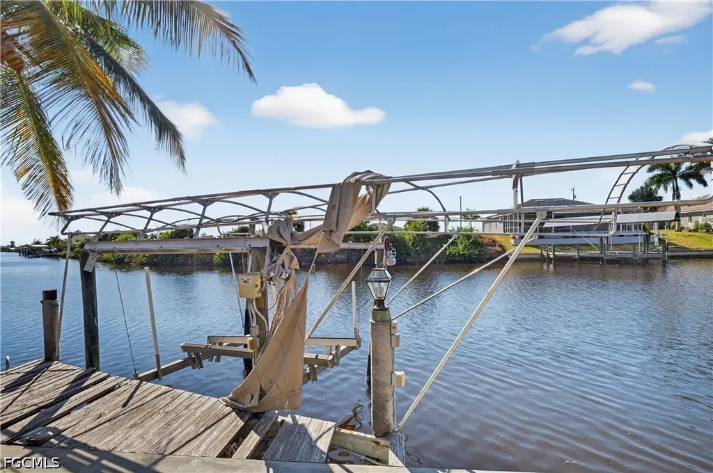 1914 NW 36th Avenue Cape Coral FL 33993