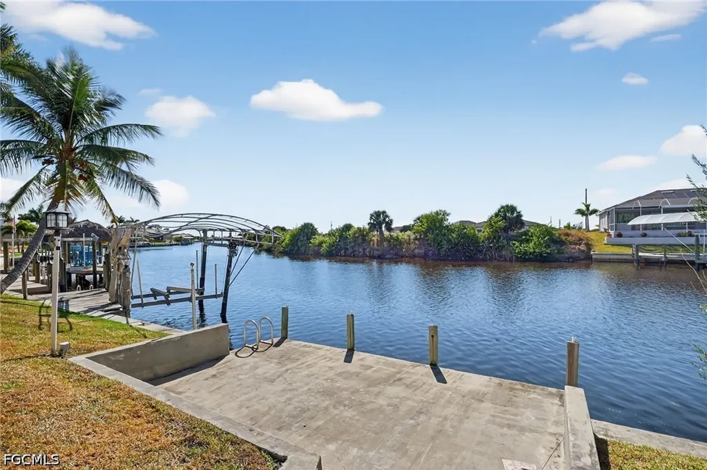 1914 NW 36th Avenue Cape Coral FL 33993