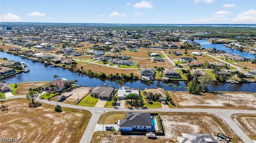 1914 NW 36th Avenue Cape Coral FL 33993