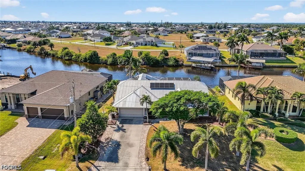 1914 NW 36th Avenue Cape Coral FL 33993
