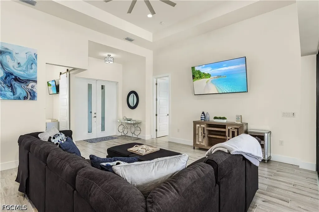 337 SW 31st Avenue Cape Coral FL 33991